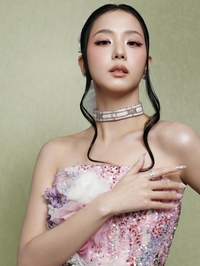 지수, 대여 옷 미반환 논란 속에서도 남긴 “나의 첫 멧 갈라” 소감과 비주얼