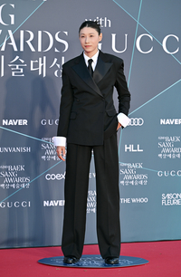 [포토]큰 키 뽐내는 김연경