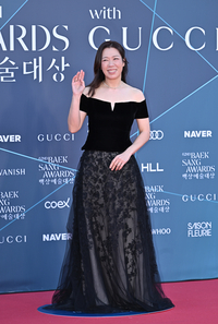 [포토]백상예술대상 참석한 염혜란
