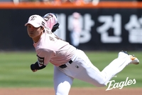 ‘10만달러 복덩이’ 왕옌청, 사실상 ‘1선발급’…흔들리는 한화 선발진 속 ‘희망’ [SS스타]
