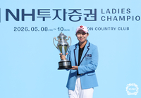“조카와 ‘우승’ 약속 지켰다” 김효주, 18번 홀서 ‘두 팔 번쩍’ 끝냈다…55개월 만에 국내 정상 등극 [SS현장]