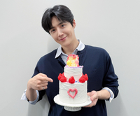김선호, 아시아 투어 중 전한 감사 인사…매년 이어지는 생일 기부