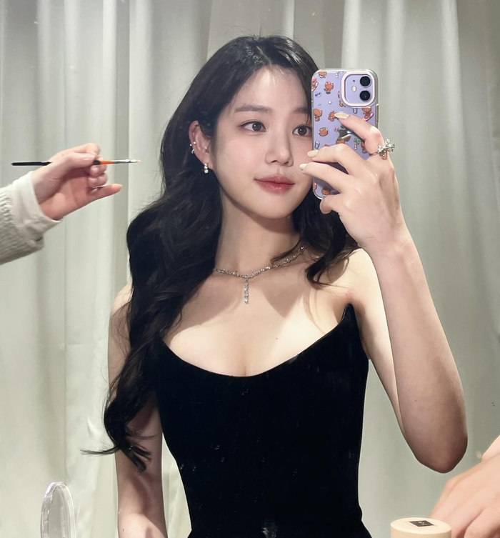 “42kg인데 살 빼라고”…이유비, 촬영 중 다이어트 권유 받았다