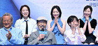 [포토] 신구 답변에 웃음꽃