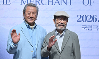 [포토] 박근형-신구 ‘인자한 미소로 인사’