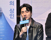 [포토] 인사말하는 ‘베니스의 상인’ 이승주