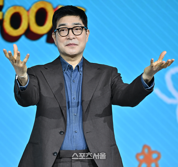 [포토] 포즈 취하는 손현주