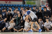 “고등학생 1대1 농구에 2,500명 운집”…‘신신제약 고등볼러2’ 파이널 성료