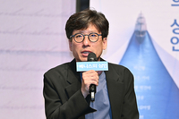 [포토] 인사말하는 ‘베니스의 상인’ 오경택 감독