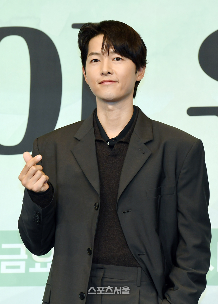 송중기, 10년 만에 KBS 로코 귀환...'러브 클라우드'서 박지현과 호흡