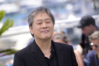 ‘칸 심사위원장’ 박찬욱 감독 “韓 영화에 더 점수 주진 않을 것” 너스레