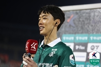 전북의 ‘파상공세’·유효 슛 11개 모조리 막아낸 부천 GK 김형근 “인생 경기, 이런 경기도 해보네요”[현장인터뷰]