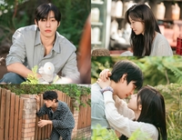 “오늘부터 1일” 안효섭♥채원빈, ‘오늘도 매진’ 초밀착 입맞춤 포착... 덕풍마을 뒤흔든 ‘로맨틱 풀가동’