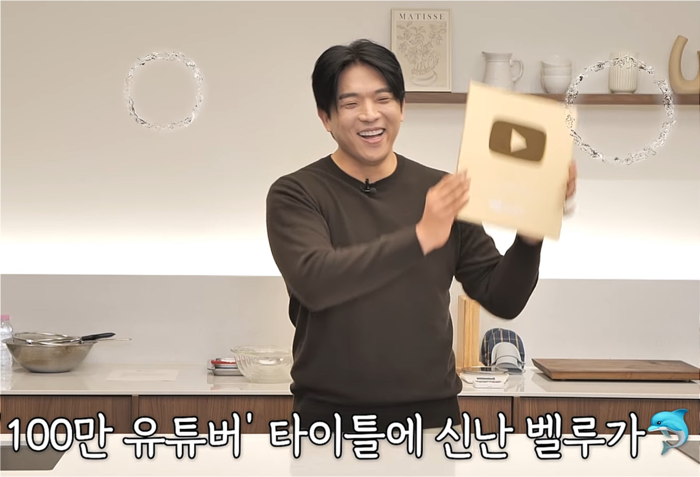 싸늘함 자초한 안성재... 와인 바꿔치기 논란뒤 '자숙 대신 재정비'로 역풍