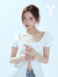 아이브 이서, 성년의 날 ‘성숙美 가득’ 화보 공개