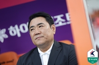 게겐 프레싱 전술 전환 뒤 6승 3무 1패 4위 도약 대반전, 정경호 감독 “시즌 중 모험이지만 터닝 포인트 필요했다”[현장인터뷰]