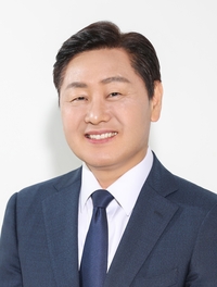 “새만금, 대한민국 균형발전 핵심”… 김관영 측 환영 논평
