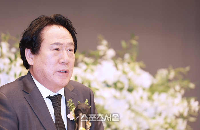 [포토] 제17대 한국대학육상연맹 회장 취임식...‘전 육상 국가대표 감독’ 송연식, 신임 회장 취임