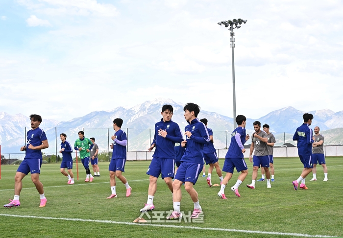 [포토]고지대 적응 나선 축구 대표팀