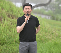 [포토] 자선골프대회 인사말하는 유승민 회장
