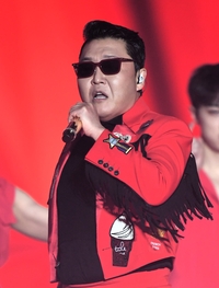 싸이 직접 사과…광주월드컵경기장 측, “일정·잔디 문제로 ‘흠뻑쇼’ 대관 불허”