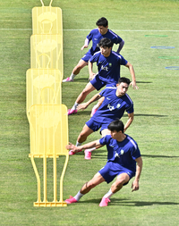 [포토]축구 대표팀 훈련, 뛰고 또 뛰고!
