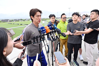 [포토]평가전 하루 앞둔 홍명보 감독