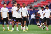 도박사들의 선택은 아스널 아닌 PSG 쪽으로 기운다, ‘근소 우위’ 빅이어 2연패 가능성 점쳐