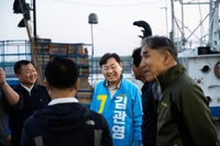 “0시 어촌·새벽 어판장으로… 김관영의 72시간 민생강행군 시작”