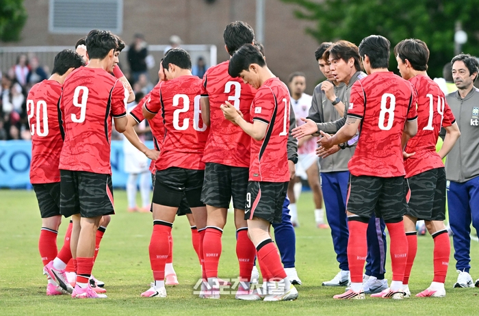 [포토]작전 지시하는 홍명보 감독