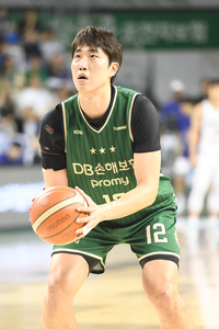 [공식] ‘집토끼 사수’ DB, 정효근과 2년 FA 재계약…“원디와 농구할 수 있어 행복, 좋은 성적 내겠다”