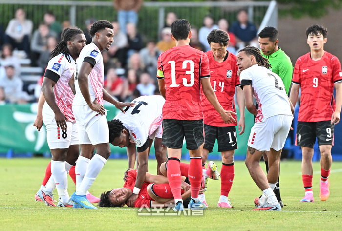 [포토]고통스러워하는 배준호