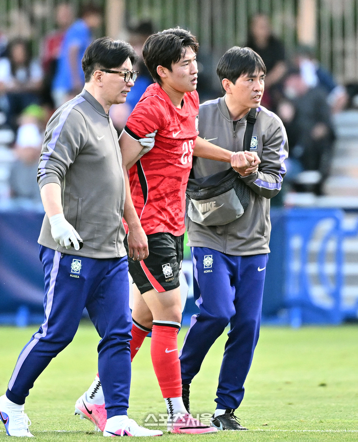 [포토]부상 당한 배준호