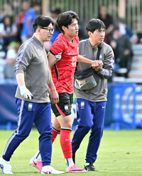 [포토]부상 당한 배준호