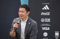 “트리니전, 홍명보 감독 의도 분명히 드러나…하지만 본선 수준은 달라” KBS 이영표 해설위원 소신발언