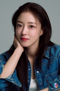 “10년 의리, 온정으로 보답”…배우 이세영, 빙그레와 함께 서울역 무료 급식소 동반 봉사 ‘훈훈’