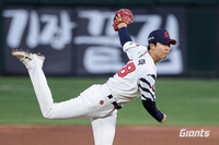 속속 亞쿼터 교체 나오는데…쿄야마 2군에서도 ‘휘청’→롯데도 움직이고는 있다 [SS시선집중]