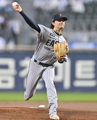 [포토] 화이트 ‘힘차게’