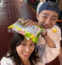 ♥강경준인 줄 알았는데…장신영 사진 속 남성, 알고 보니 동료 배우