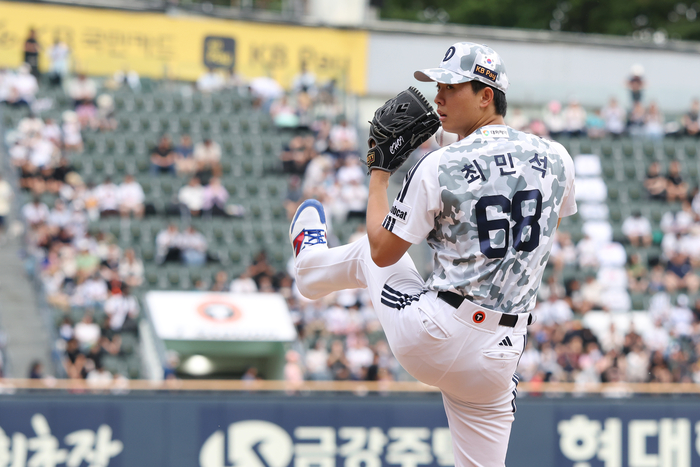 두산 ‘2026 히트상품’, AG 승선 정조준→흔들리지 않는 ‘강철 멘탈’로 태극마크 도전 [SS시선집중]