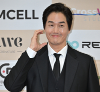 [포토] 유지태 ‘황금촬영상 남우 조연상 수상’