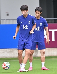 [포토]훈련하는 조위제와 백승호