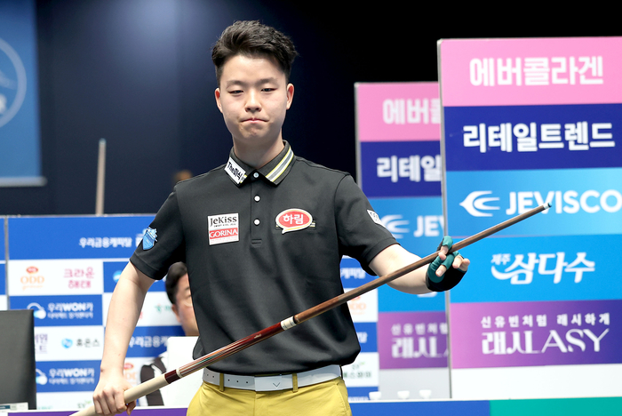 PBA ‘최연소 월드챔피언’ 2007년생 영건 김영원, 벨기에 베테랑 에디 레펀스 제압! ‘2차 투어 8강행’