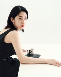 박혜수, 학폭 의혹 후 첫 복귀 신호탄?…연이은 프로필 공개