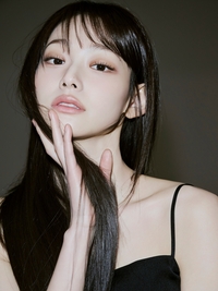 ‘내일도 출근!’ 앞둔 강미나, 한층 깊어진 매력 발산