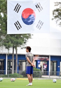 [포토]체코전 승리에 이어 멕시코전 준비하는 홍명보 감독
