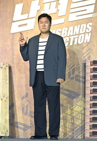 [포토] 윤경호 ‘카리스마 뚝뚝’