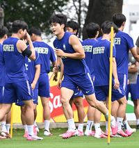 [포토]김태현, 오늘은 함께 훈련!