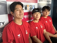 “애들 병역 문제 해결해줘야죠”…어깨 무거운 ‘군필’ 조병현, SSG 삼인방 AG 도전기 [SS시선집중]