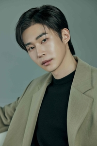 ‘유부녀 킬러’ 무진성, 이번엔 천재 해커다
